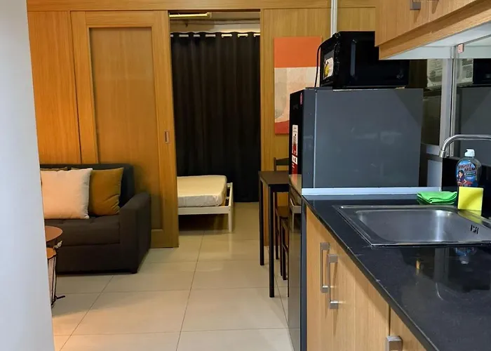 Homey With Fast Wifi Near Moa By One Guest Place