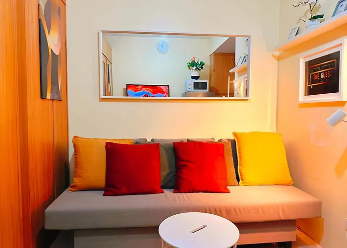 Homey With Fast Wifi Near Moa By One Guest Place