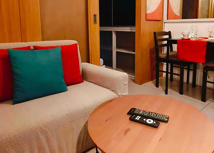 Homey With Fast Wifi Near Moa By One Guest Place