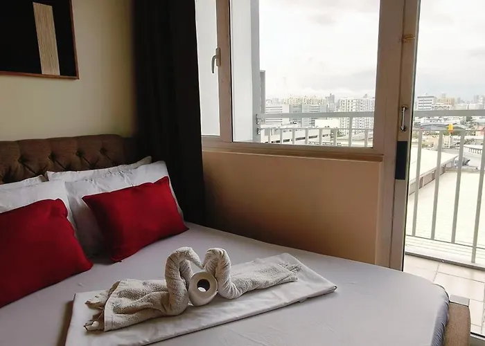 Apartamento Homey With Fast Wifi Near Moa By One Guest Place *